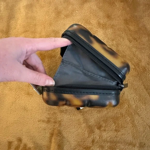 Open Story Hardside Toiletry Case Dopp Kit Tortoise NWT - Picture 5 of 6